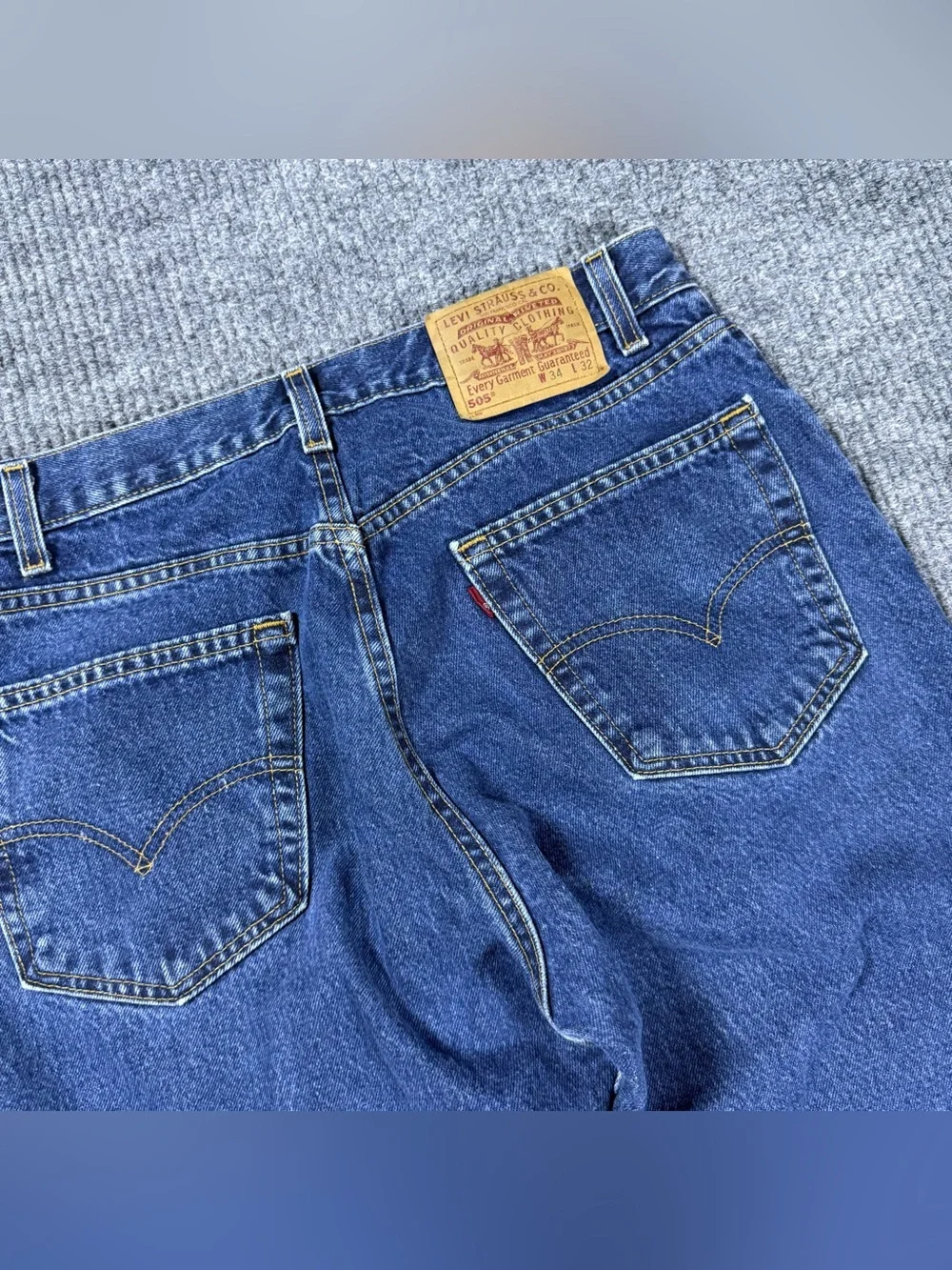VTG 90s Levi's 505 Jeans Straight Mens 34x32 (32x33) Med Wash Blue Made in USA